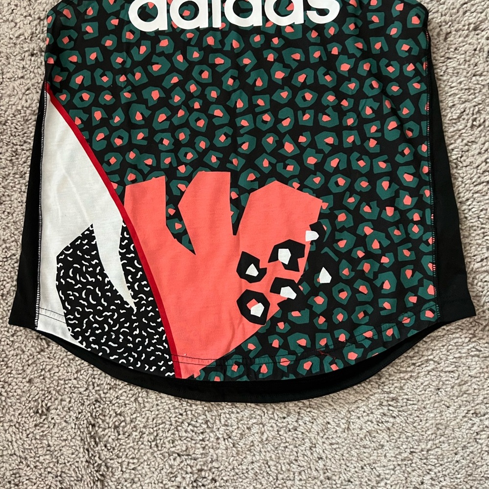 EUC Adidas Women's Graphic Tank Top - Small - Picture 5 of 8